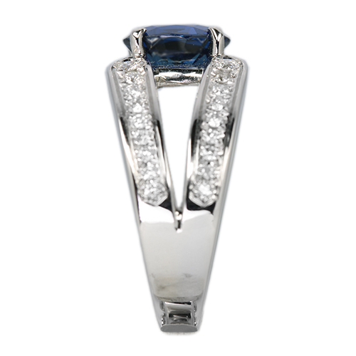ロイヤルブルーサファイア 1.6ct ダイヤモンド 0.3ct プラチナ