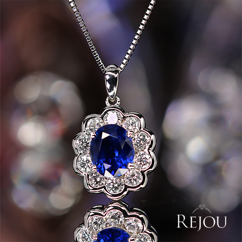 マダガスカル産ロイヤルブルーサファイア 1.5ct ダイヤモンド