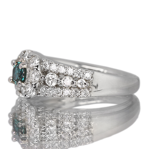 アレキサンドライト 0.27ct ダイヤモンド 0.8ct プラチナ リング アレキサンドライト 0.27ct ダイヤモンド 0.8ct プラチナ リング