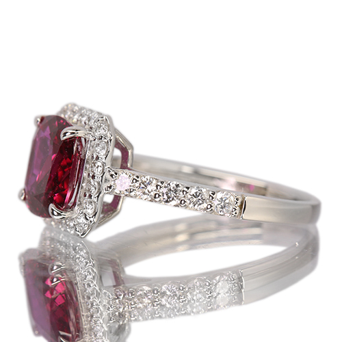 ピジョンブラッドルビー 2.1ct ダイヤモンド 約0.5ct プラチナ