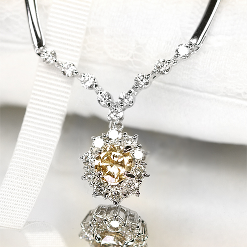 シャンパンブラウンダイヤスリーストーンK18WGトップのみ シャンパンブラウンダイヤモンド 0.7ct ダイヤモンド 1.0ct ホワイト