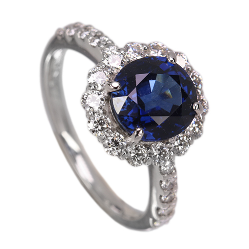 ブルーサファイア(vivid deep blue) 2.5ct ハートアンドキューピッド