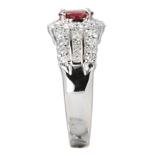 ピジョンブラッドルビー 0.7ct ダイヤモンド 1.1ct プラチナ