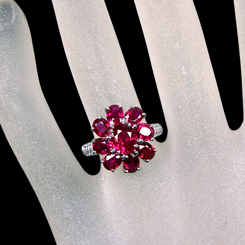 ミャンマー産(ビルマ産)ピジョンブラッドルビー 5ct