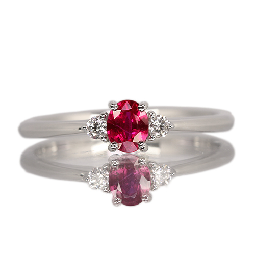 非加熱ピジョンブラッドルビー0.3ct ハートアンドキューピッド