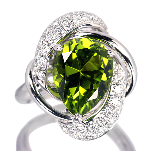 ペリドット 7.4ct ダイヤモンド 0.7ct プラチナ リング(指輪)【品質 