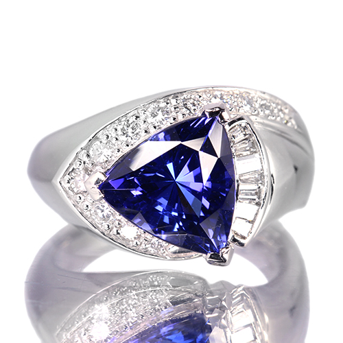 タンザナイト 4ct ダイヤモンド 0.4ct プラチナ リング(指輪