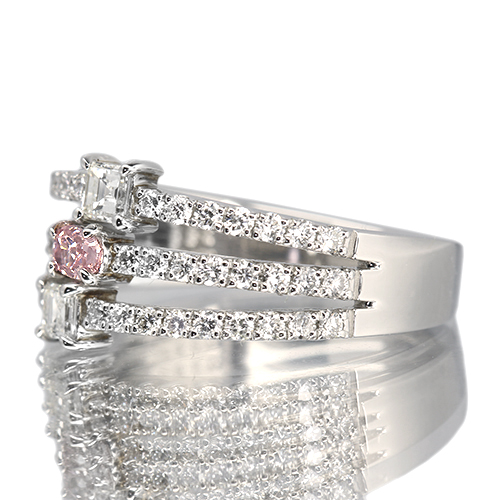 ピンクダイヤモンド リング 0.04ct I1 FANCY PINK 脇石0.60ct