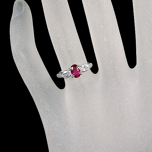 ルビー 0.6ct ダイヤモンド 0.4ct プラチナ リング(指輪)【品質保証書