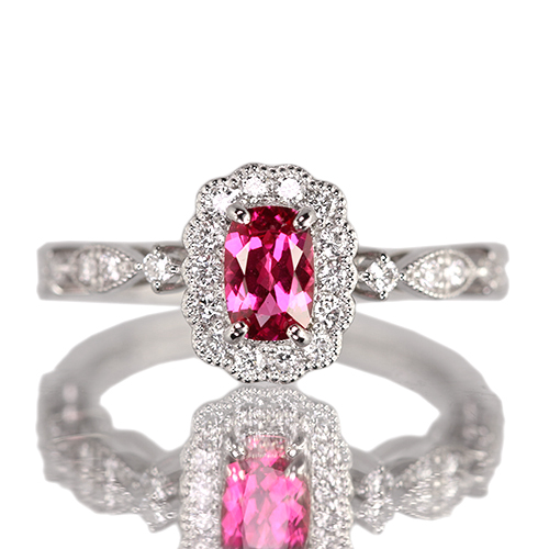 ネオンピンクレッドスピネル 0.4ct ダイヤモンド 0.3ct プラチナ