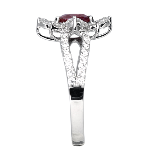 ミャンマー産(ビルマ産)非加熱ピジョンブラッドルビー 1.1ct