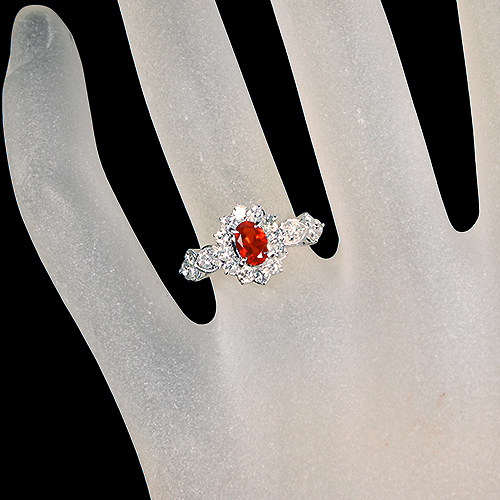 メキシコ産ファイアオパール 0.35ct ダイヤモンド 0.74ct