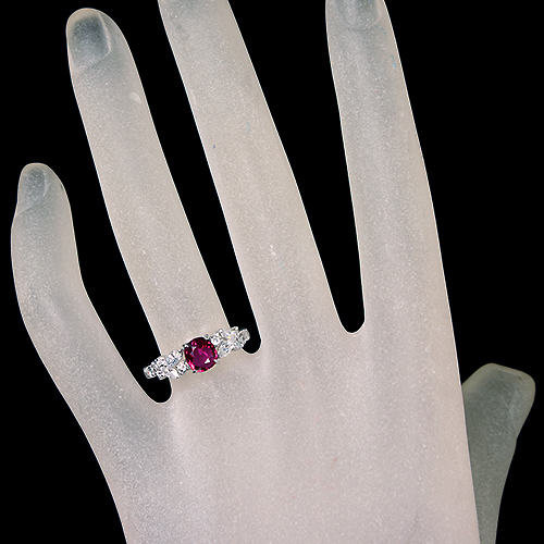 ピジョンブラッドルビー 1.0ct ダイヤモンド 約0.5ct プラチナ リング