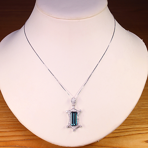 インディゴライトトルマリン(ブルートルマリン) 3.8ct ダイヤモンド