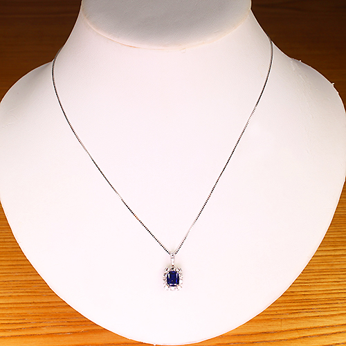 非加熱ブルーサファイア 1.4ct ダイヤモンド 0.6ct プラチナ