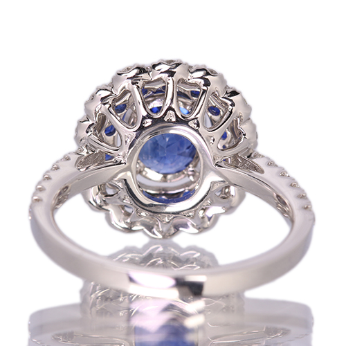 ロイヤルブルーサファイア 2.1ct ブルーサファイア 0.6ct ダイヤモンド