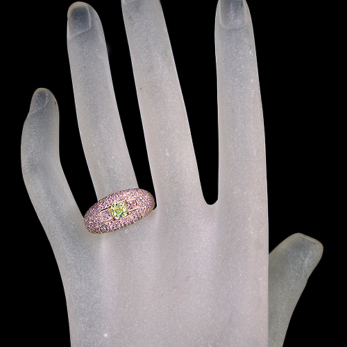 グリーンダイヤモンド 0.61ct/FYG/VS1 ピンクダイヤモンド 0.17ct/0.16