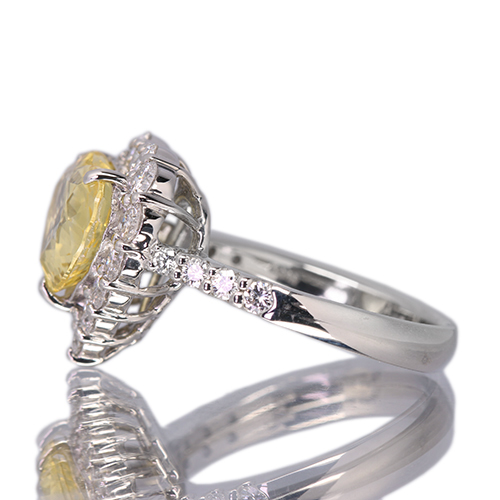 プラチナ　天然イエローサファイア　ダイヤモンド　リング 非加熱イエローサファイア 1.0ct ダイヤモンド 0.5ct プラチナ