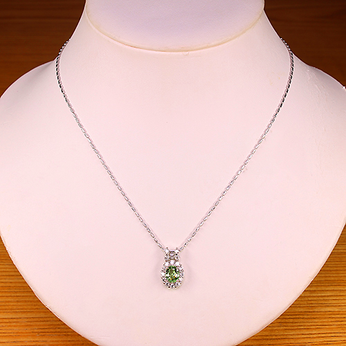 ミントグリーンガーネット 約1.3ct ダイヤモンド 0.8ct プラチナ