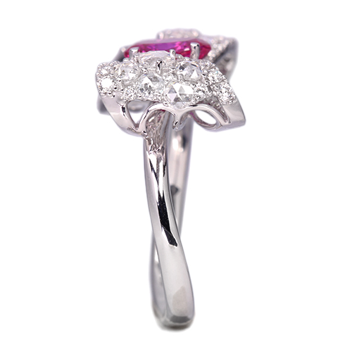 ☆新春スーパーセール☆ミャンマー モゴック産(ビルマ産)ルビー 約1.3