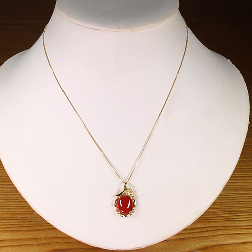 赤と金のネックレス 第451回抽選販売＞血赤珊瑚 2.5ct ダイヤモンド イエロー