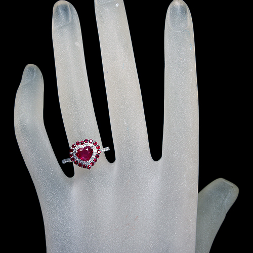 ミャンマー産(ビルマ産)ハートシェイプルビー 1.5ct ルビー 0.4ct