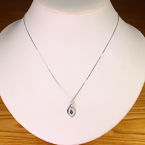 ベニトアイト 0.2ct ダイヤモンド プラチナ ネックレス【品質保証書
