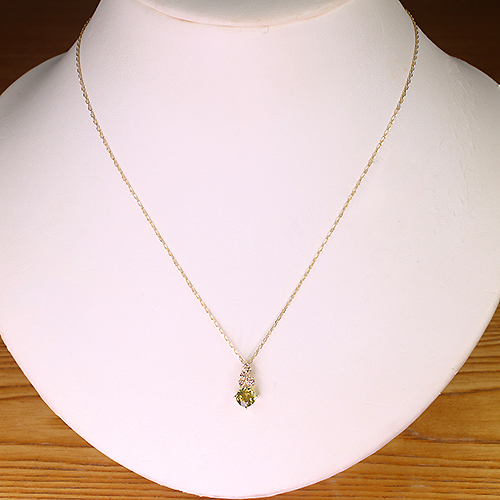 マリガーネット 0.7ct ダイヤモンド イエローゴールド ネックレス