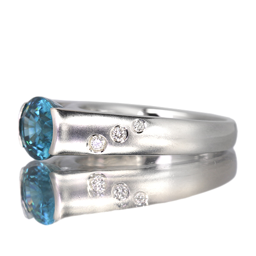 第453回抽選販売＞ブルージルコン 約4ct ダイヤモンド プラチナ