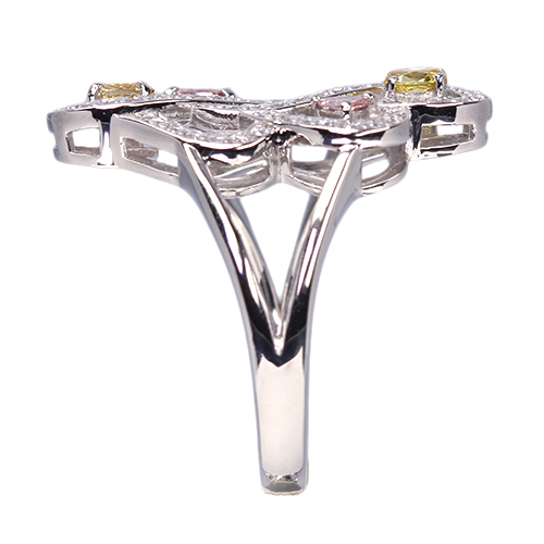 ピンクダイヤモンド 0.073ct/0.040ct イエローダイヤモンド 0.149ct 