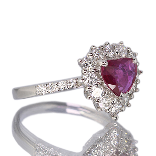 非加熱ハートシェイプルビー 1.0ct ダイヤモンド 約0.8ct プラチナ