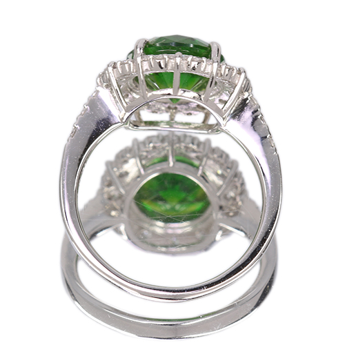 ☆新春スーパーセール☆ロシア産デマントイドガーネット 約3.3ct