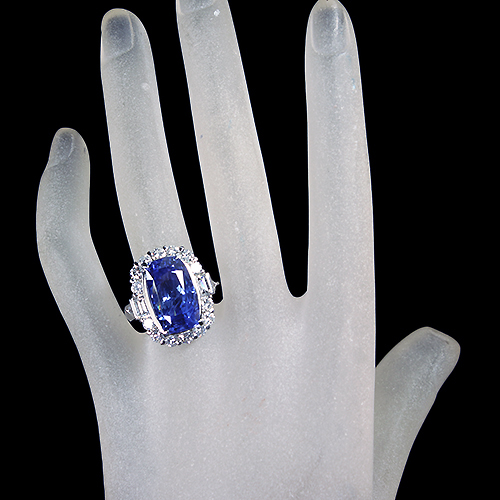 スリランカ産 非加熱カラーチェンジブルーサファイア(Blue Changing to