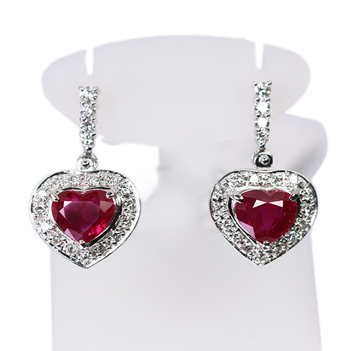 ハートシェイプピジョンブラッドルビー 2.4ct ダイヤモンド 約0.6ct