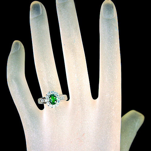 グリーンストーン ダイヤモンド プラチナリング グリーンガーネット（ツァボライト） 0.78ct ダイヤモンド プラチナ