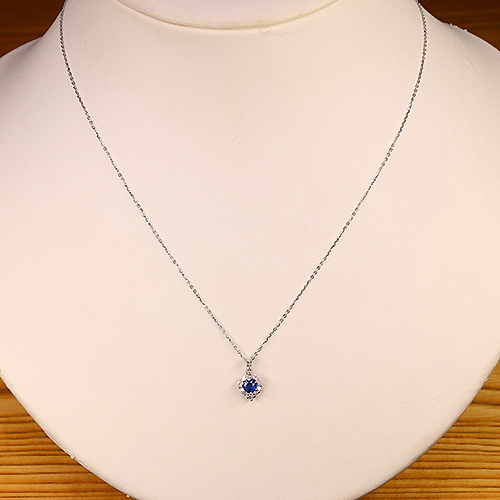 ハートシェイプブルーサファイア 0.30ct ダイヤモンド 0.15ct プラチナ 