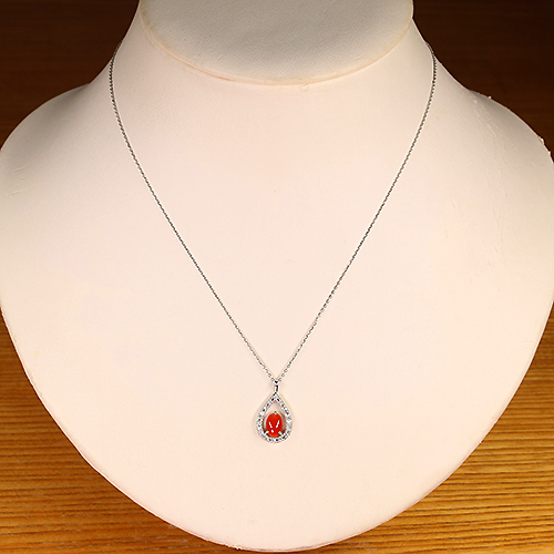 血赤珊瑚 約0.5ct ダイヤモンド プラチナ ネックレス【品質保証書/NGL