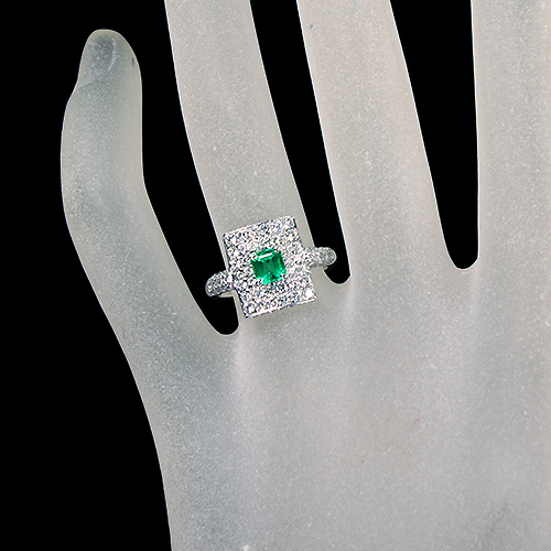 エメラルド（ノンオイル） 0.5ct ダイヤモンド 1.1ct プラチナ リング
