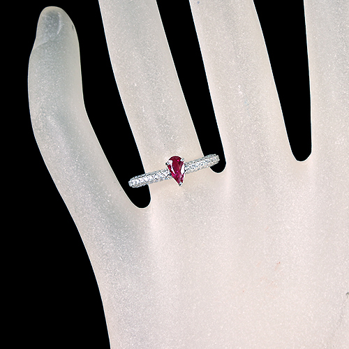 レッドベリル 0.28ct ダイヤモンド 0.47ct プラチナ リング(指輪
