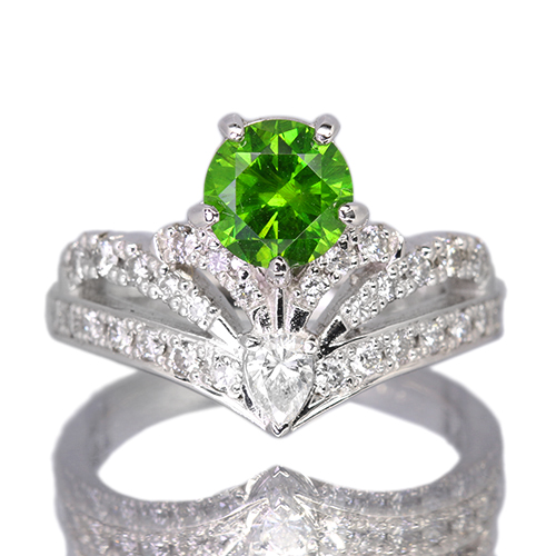 ロシア産デマントイドガーネット 1.1ct ダイヤモンド 0.6ct プラチナ ロシア産デマントイドガーネット 1.1ct ダイヤモンド 0.6ct プラチナ