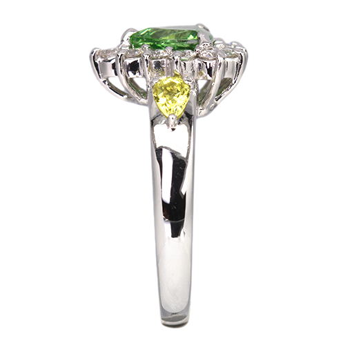 グリーンガーネット（ツァボライト） 1.3ct イエロートルマリン 0.3ct