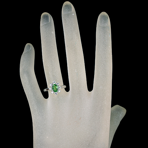 グリーンガーネット（ツァボライト） 0.8ct ダイヤモンド 0.2ct