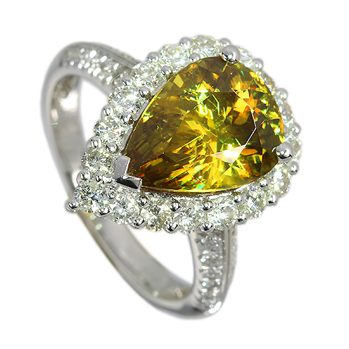 スフェーン 4.02ct ダイヤモンド 0.94ct プラチナ リング(指輪)【品質