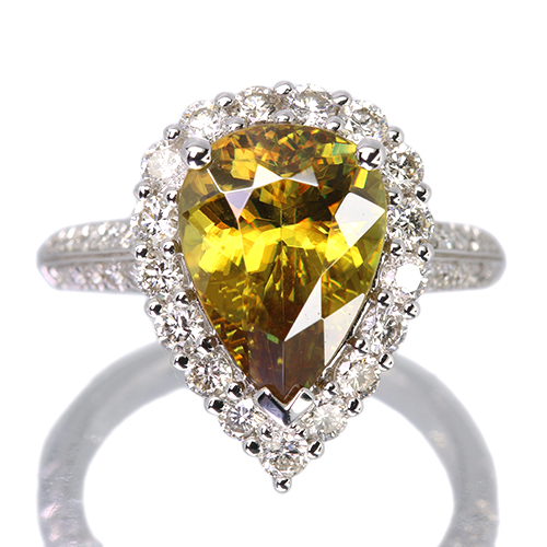 スフェーン 4.02ct ダイヤモンド 0.94ct プラチナ リング(指輪)【品質