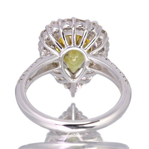 スフェーン 4.02ct ダイヤモンド 0.94ct プラチナ リング(指輪)【品質 スフェーン 4.02ct ダイヤモンド 0.94ct プラチナ リング(指輪)【品質