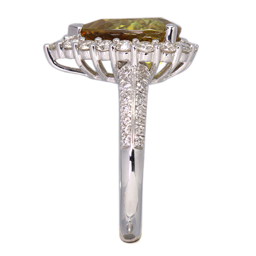 スフェーン 4.02ct ダイヤモンド 0.94ct プラチナ リング(指輪)【品質