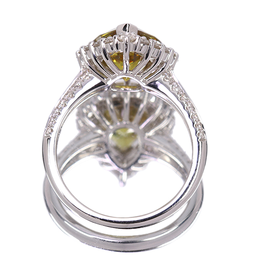 スフェーン 4.02ct ダイヤモンド 0.94ct プラチナ リング(指輪)【品質