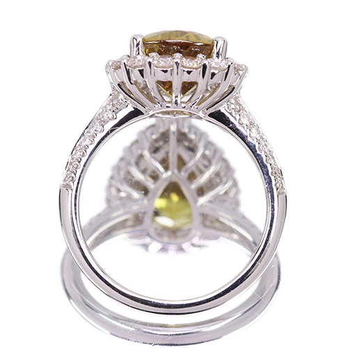 スフェーン 4.02ct ダイヤモンド 0.94ct プラチナ リング(指輪)【品質