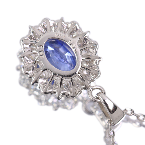 コーンフラワーブルーサファイア 0.8ct ダイヤモンド 0.3ct プラチナ