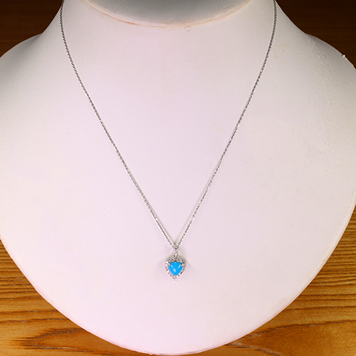 第481回抽選販売＞ハートシェイプターコイズ 0.6ct ダイヤモンド